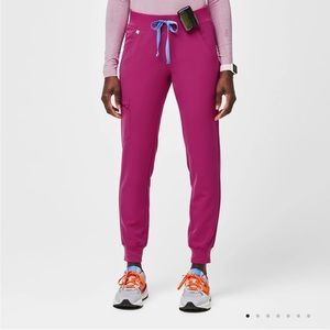 Figs Zamora Jogger Scrub Pants - Raspberry
